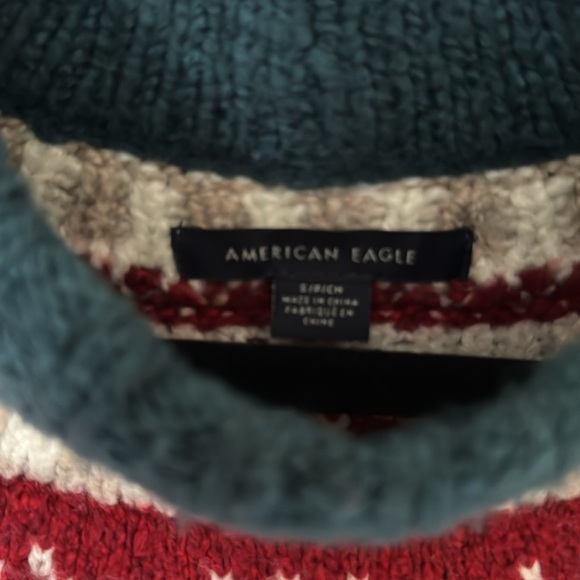 American Eagle sweater fair isle pattern. - Picture 4 of 4